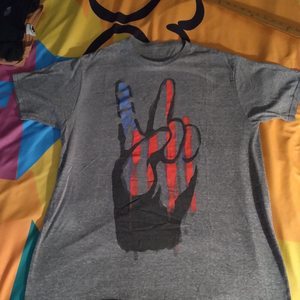 PEACE sign Tee
